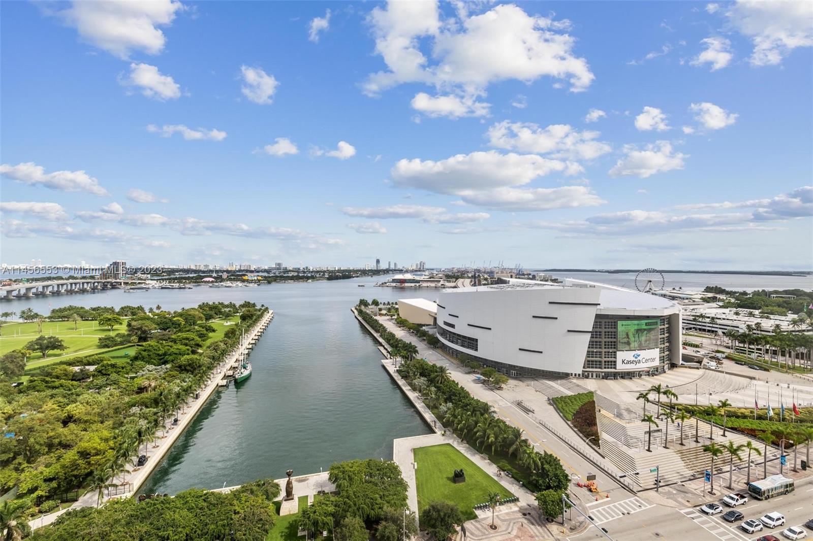 888 Biscayne Boulevard, Unit 1809 Miami, FL 33132 - Photo 2 of 37 an aerial view of a garden