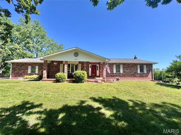$355,000 | 10901 State Route, Rolla, MO 65401