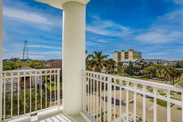 $4,550 | 1809 1st Street North, Unit 401, Jacksonville Beach, FL 32250