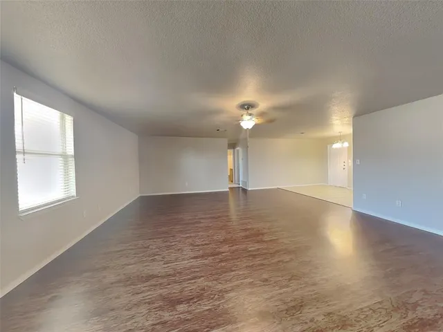 $1,599 | 215 Bobbie Ann Court, Granbury, TX 76049