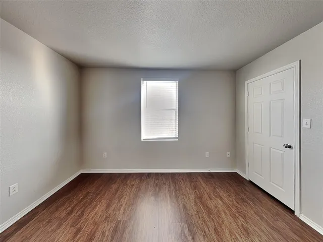 $1,599 | 215 Bobbie Ann Court, Granbury, TX 76049