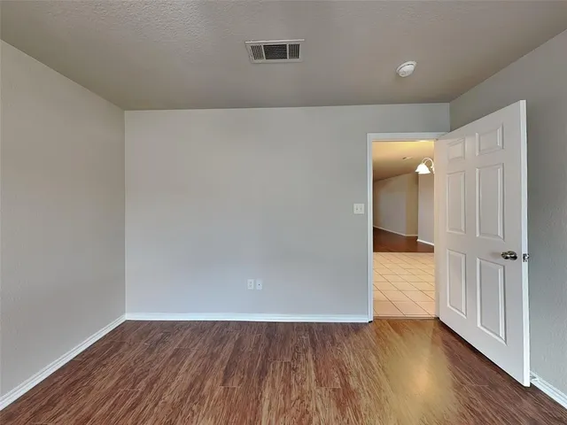 $1,599 | 215 Bobbie Ann Court, Granbury, TX 76049