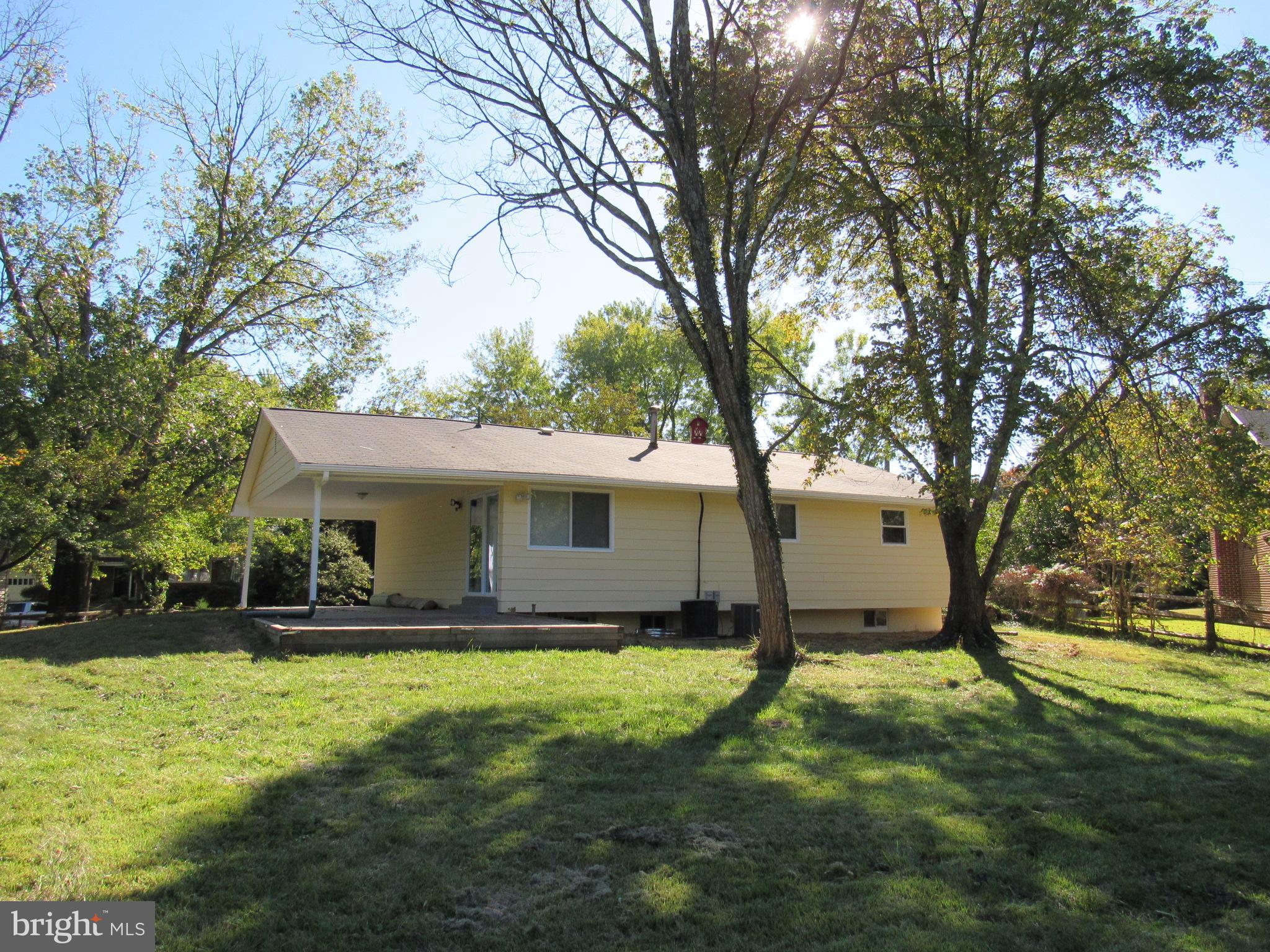 1700 Tioga Road Fort Washington, MD 20744 - Photo 5 of 30 Exterior (Rear)