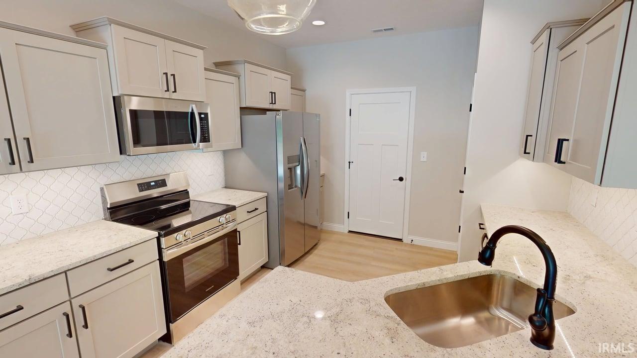 230 West Vine Street Delphi, IN 46923 - Photo 9 of 24