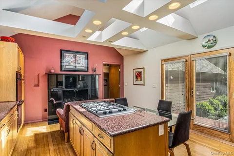 $1,150,000 | 47 Main Street, East Setauket, NY 11733