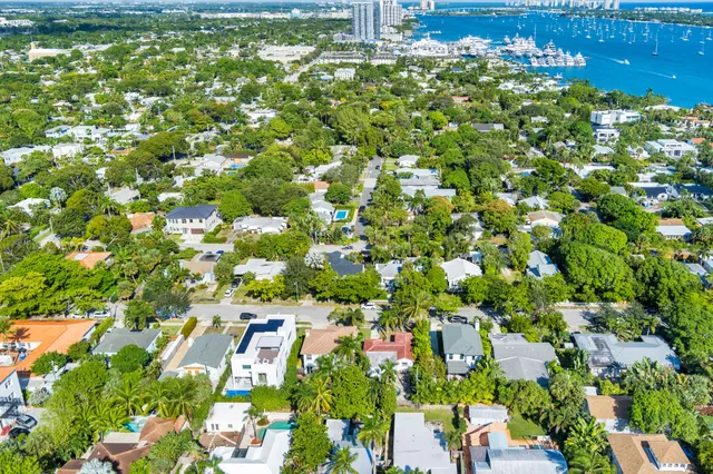 $3,695,000 | 244 31st Court, West Palm Beach, FL 33407