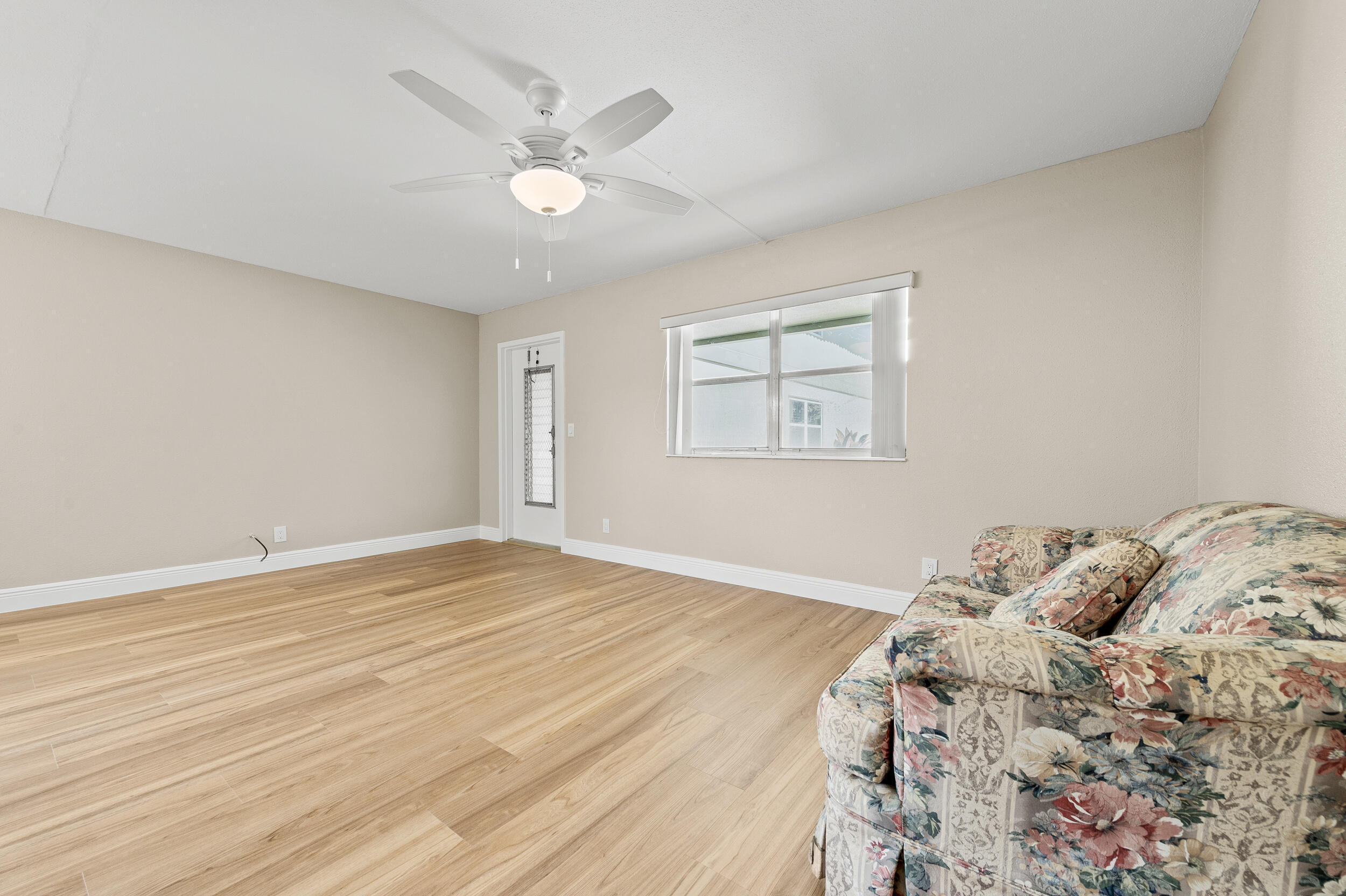 723 Flanders South Delray Beach, FL 33484 - Photo 9 of 34 dsc_3823
