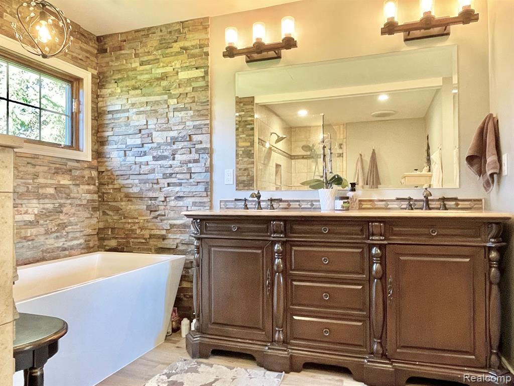 11129 31 Mile Road Washington, MI 48095 - Photo 24 of 68