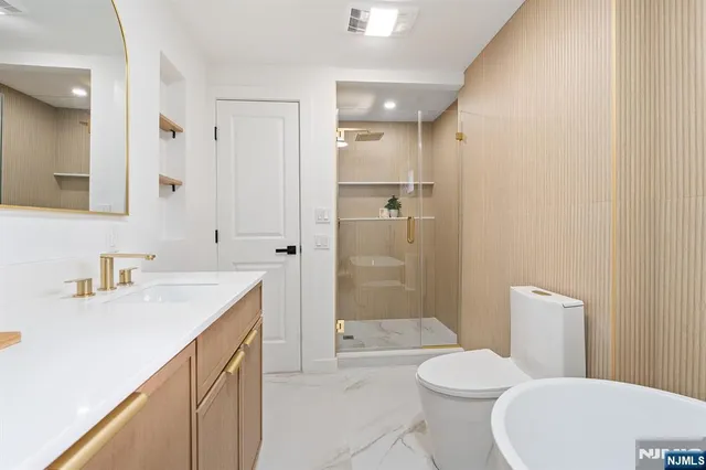 $699,000 | 290 Queen Anne Road, Teaneck, NJ 07666