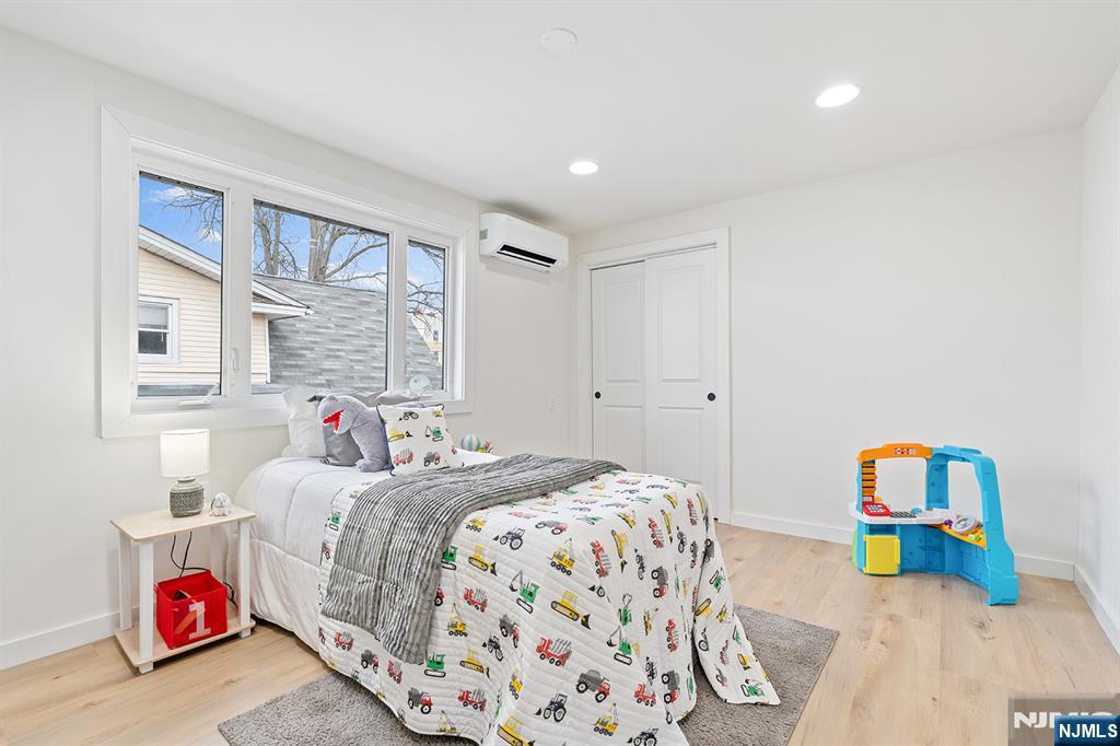 290 Queen Anne Road Teaneck, NJ 07666 - Photo 16 of 32