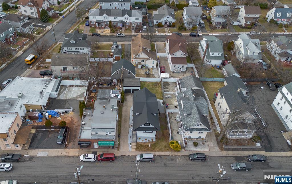 290 Queen Anne Road Teaneck, NJ 07666 - Photo 28 of 32