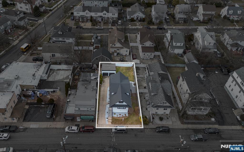 290 Queen Anne Road Teaneck, NJ 07666 - Photo 29 of 32