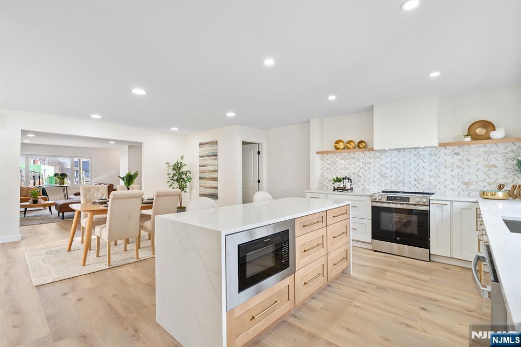 290 Queen Anne Road Teaneck, NJ 07666 - Photo 4 of 32