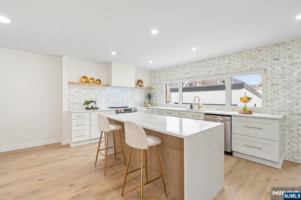 290 Queen Anne Road Teaneck, NJ 07666 - Photo 6 of 32