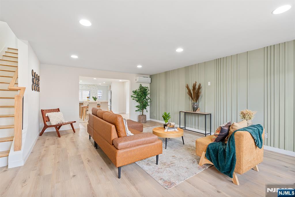 290 Queen Anne Road Teaneck, NJ 07666 - Photo 7 of 32