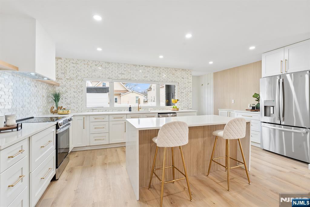 290 Queen Anne Road Teaneck, NJ 07666 - Photo 9 of 32