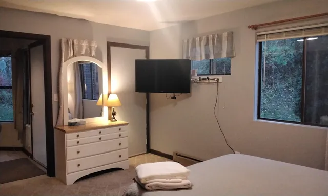 $320,000 | 34 Liberty Lane, Unit 2, Thornton, NH 03285