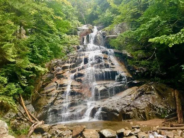 $320,000 | 34 Liberty Lane, Unit 2, Thornton, NH 03285