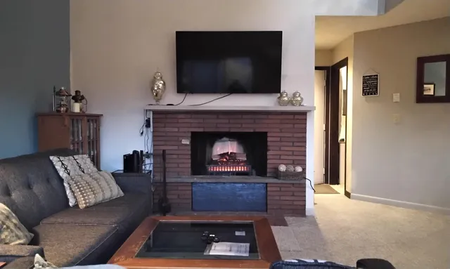 $320,000 | 34 Liberty Lane, Unit 2, Thornton, NH 03285