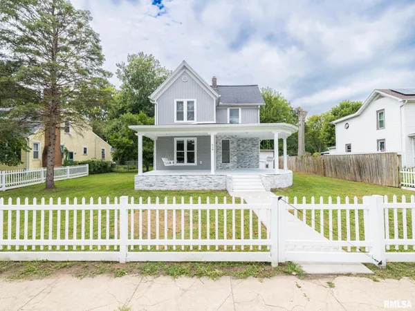 $225,000 | 619 North Santa Fe Avenue, Chillicothe, IL 61523