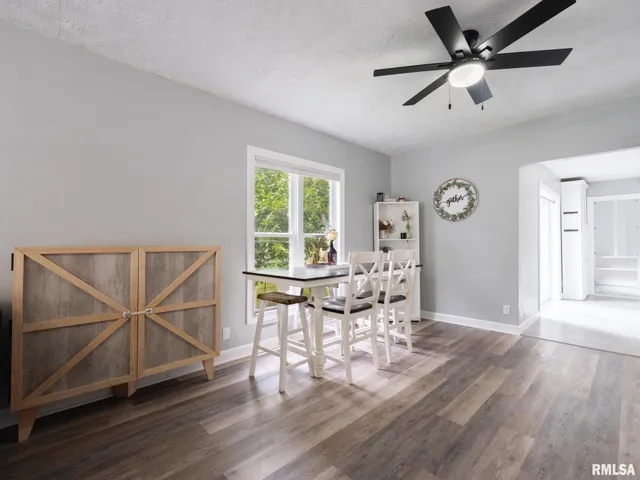 $244,900 | 619 North Santa Fe Avenue, Chillicothe, IL 61523