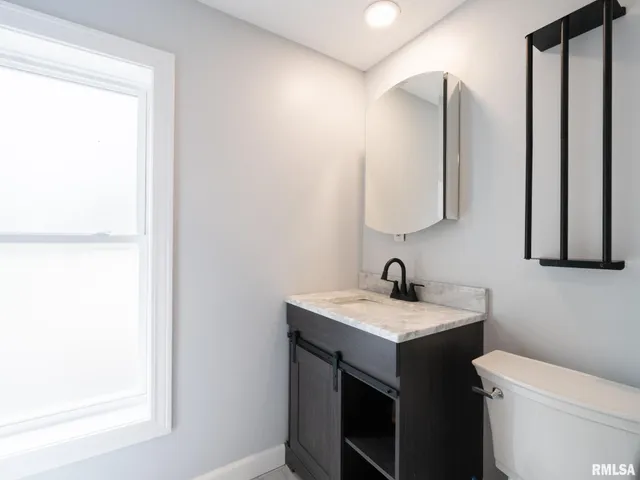 $244,900 | 619 North Santa Fe Avenue, Chillicothe, IL 61523