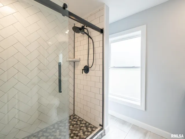 $244,900 | 619 North Santa Fe Avenue, Chillicothe, IL 61523