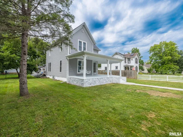 $244,900 | 619 North Santa Fe Avenue, Chillicothe, IL 61523