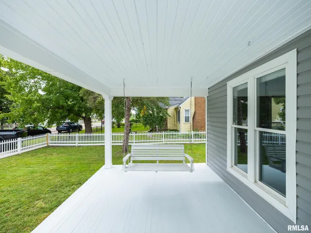 $244,900 | 619 North Santa Fe Avenue, Chillicothe, IL 61523