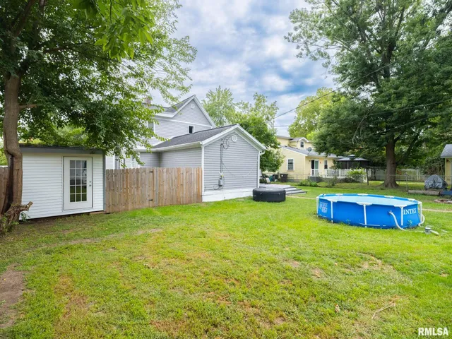 $244,900 | 619 North Santa Fe Avenue, Chillicothe, IL 61523