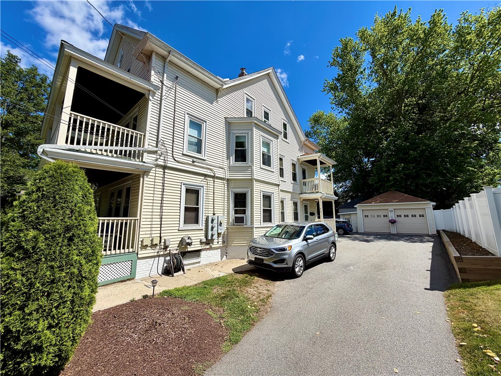 415 Harris Avenue Woonsocket, RI 02895 - Photo 5 of 46