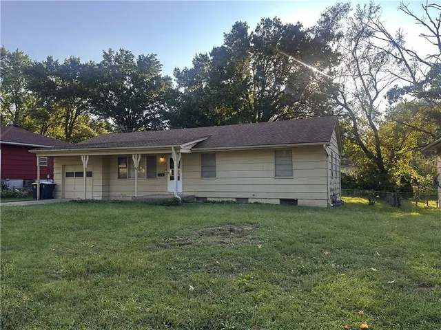 $170,000 | 11302 Kensington Avenue, Kansas City, MO 64137