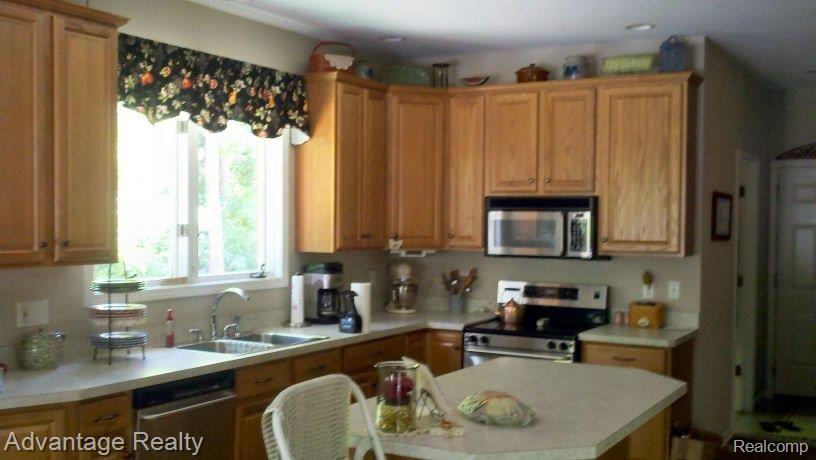 4856 Hagerman Road Leonard, MI 48367 - Photo 8 of 25 H8
