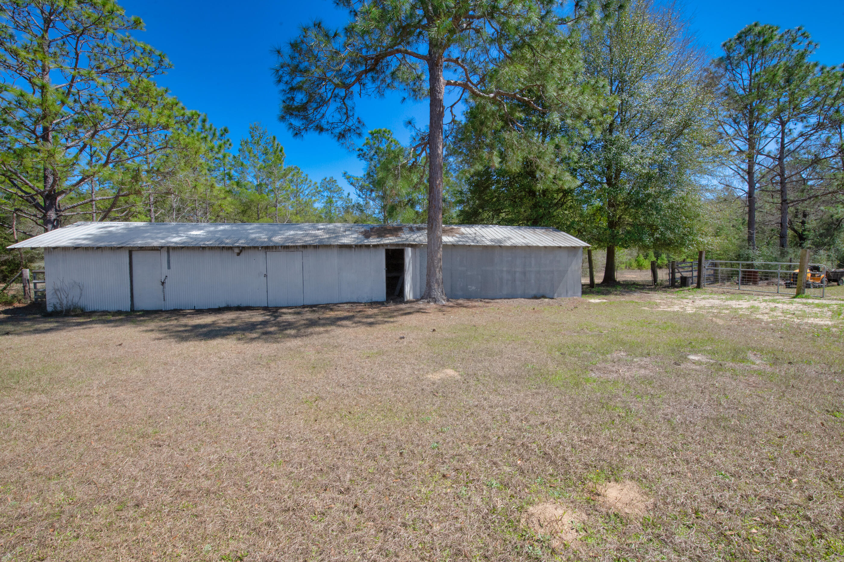 6025 Donald Guy Road Crestview, FL 32539 - Photo 7 of 28 a house view with a outdoor space