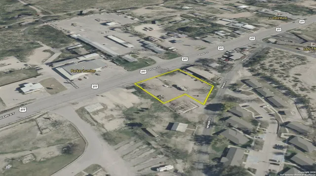 $330,000 | 2123 Main Street, Junction, TX 76849