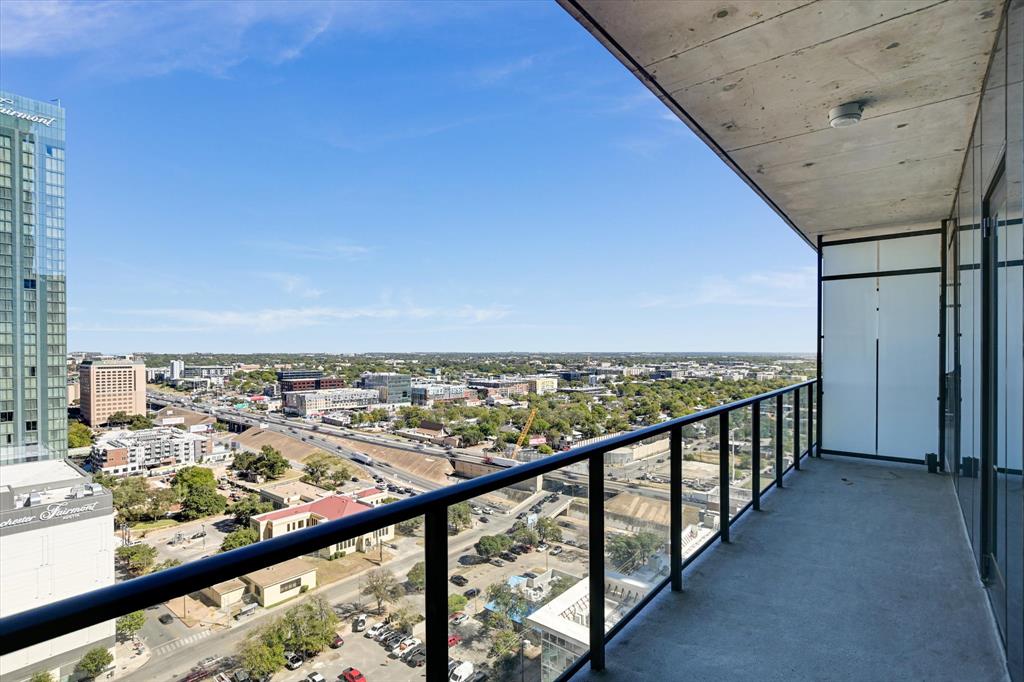 610 Davis Street, Unit 2708 Austin, TX 78701 - Photo 2 of 35 a view of city with balcony