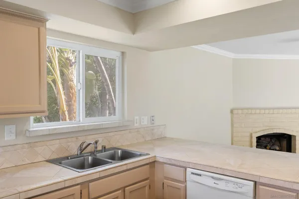 $1,249,000 | 852 Diamond Street, San Diego, CA 92109
