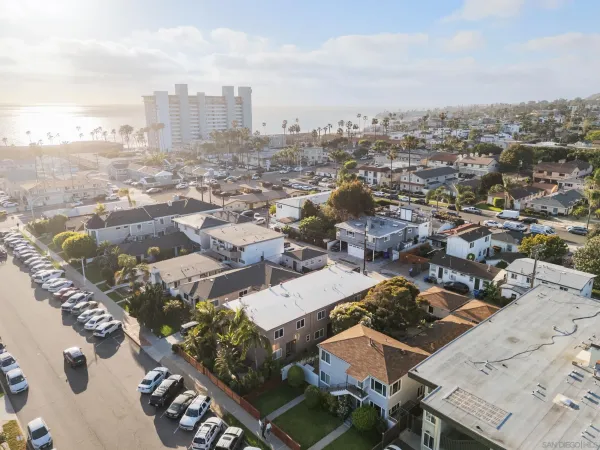 $1,249,000 | 852 Diamond Street, San Diego, CA 92109