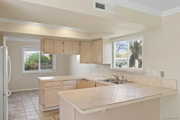 $1,249,000 | 852 Diamond Street, San Diego, CA 92109