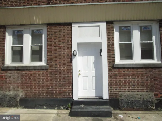 $975 | 5358 Woodland Avenue, Philadelphia, PA 19143