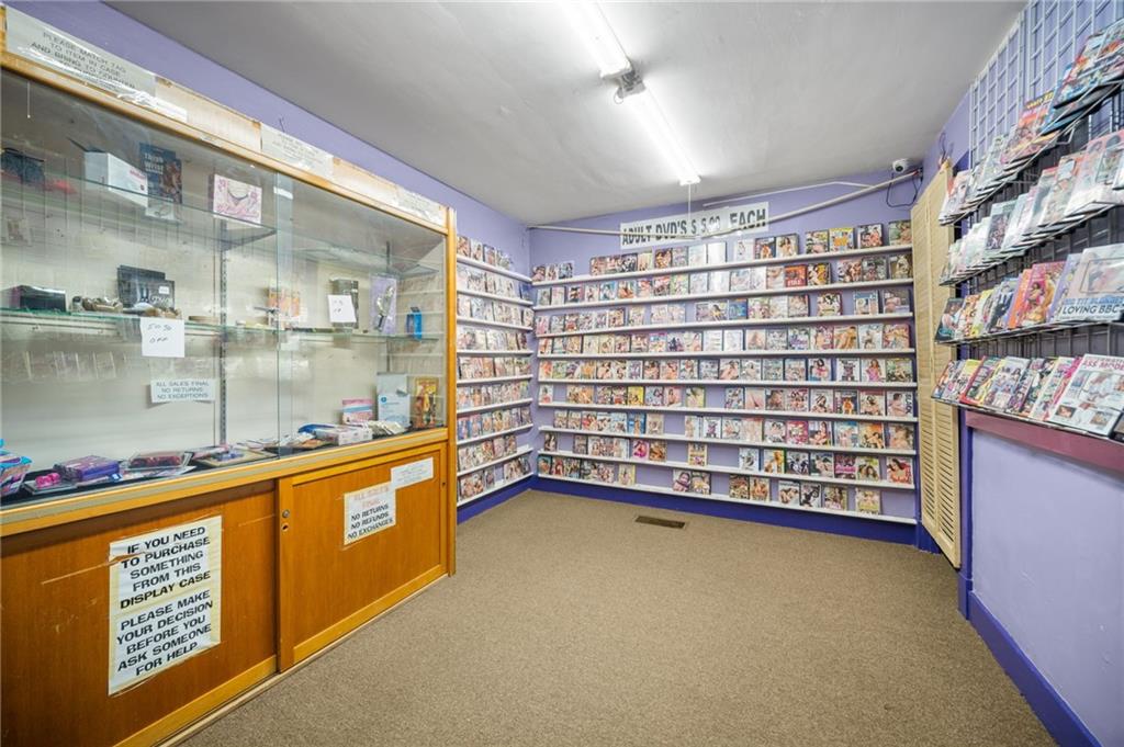 100 Bank Street Grindstone, PA 15442 - Photo 31 of 50 a view of livingroom with furniture