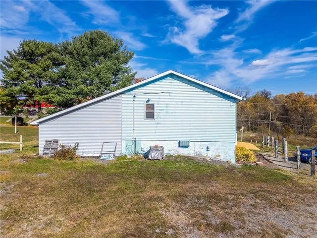 an outdoor view of house with outdoor space