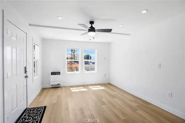 $3,000 | 274 Cliff Drive, Unit 4, Laguna Beach, CA 92651