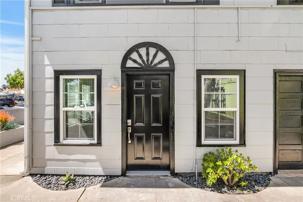 $3,000 | 274 Cliff Drive, Unit 4, Laguna Beach, CA 92651