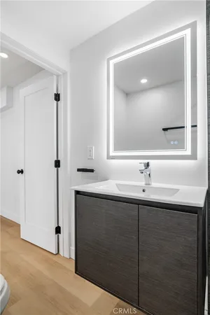 $3,000 | 274 Cliff Drive, Unit 4, Laguna Beach, CA 92651