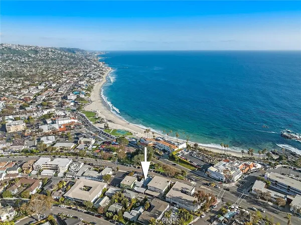 $3,000 | 274 Cliff Drive, Unit 4, Laguna Beach, CA 92651