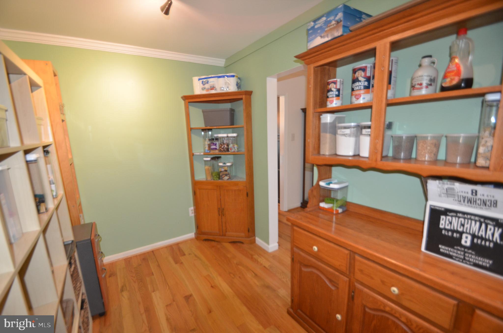 1251 Streaker Road Sykesville, MD 21784 - Photo 37 of 90 Butlers Pantry