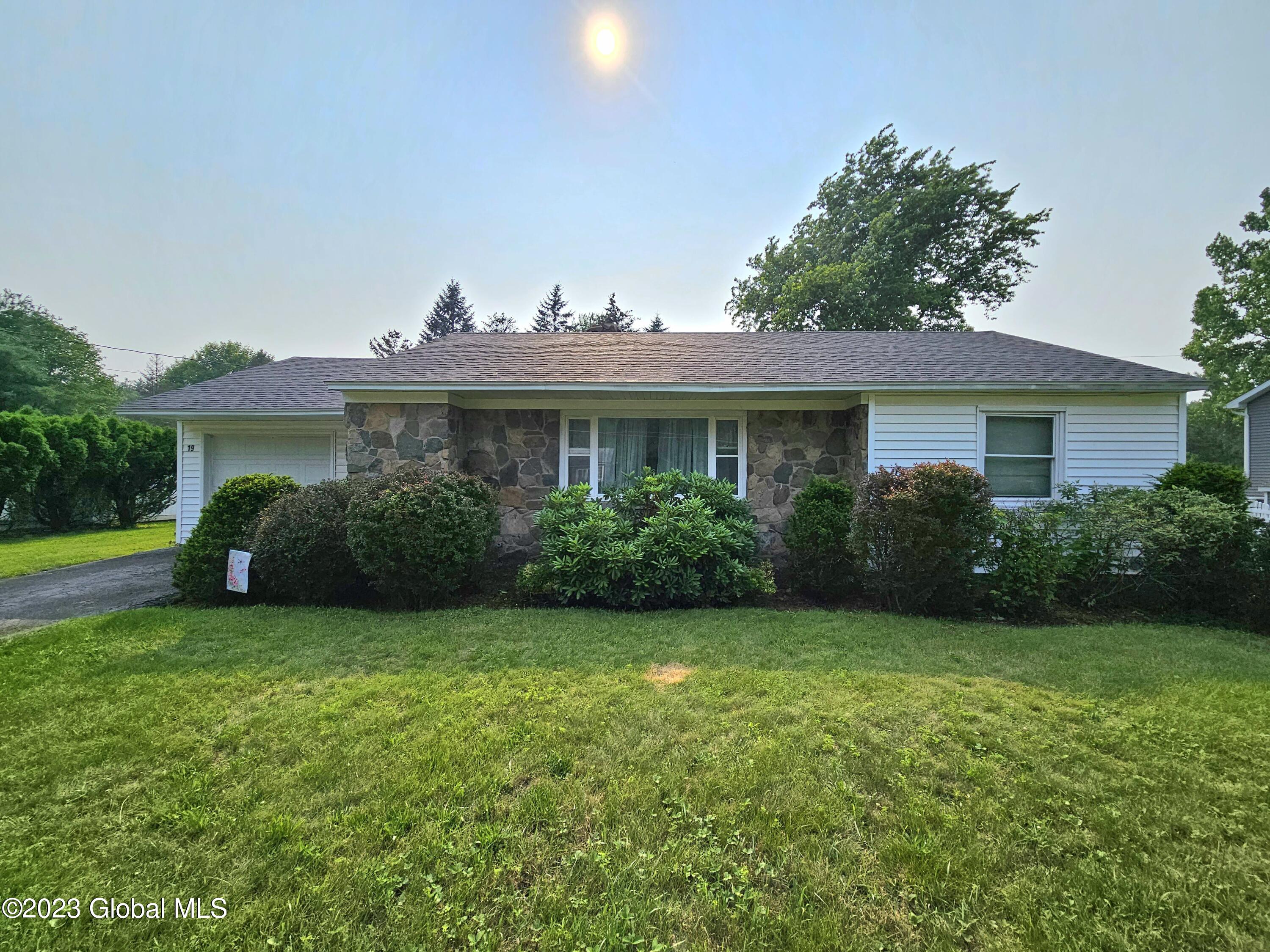19 Sunset Road Averill Park, NY 12018 - Photo 3 of 40 20230717_164037