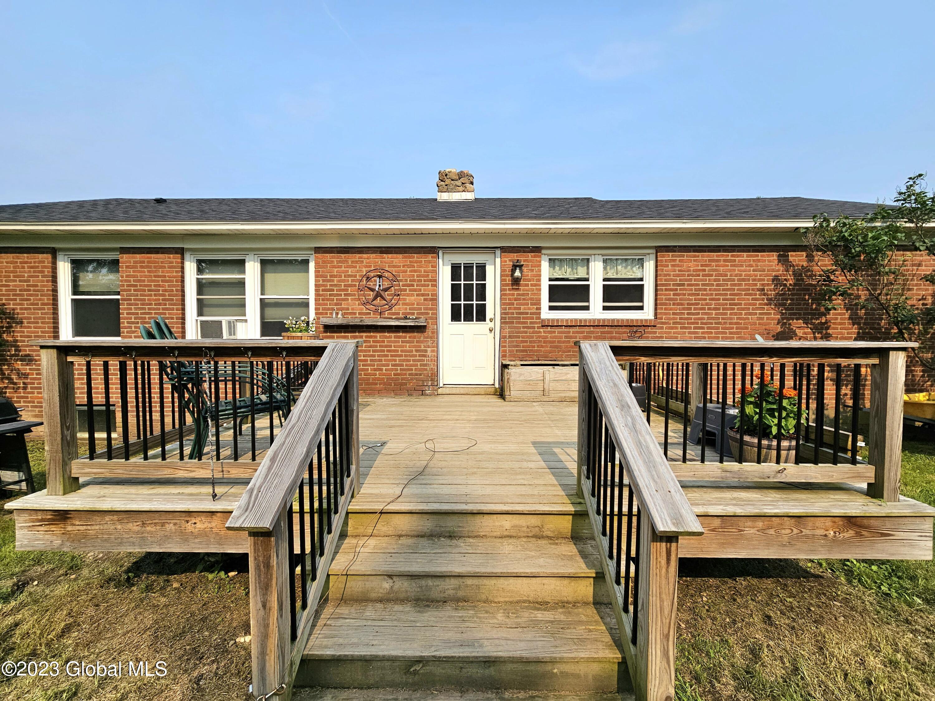 19 Sunset Road Averill Park, NY 12018 - Photo 34 of 40 20230717_164316