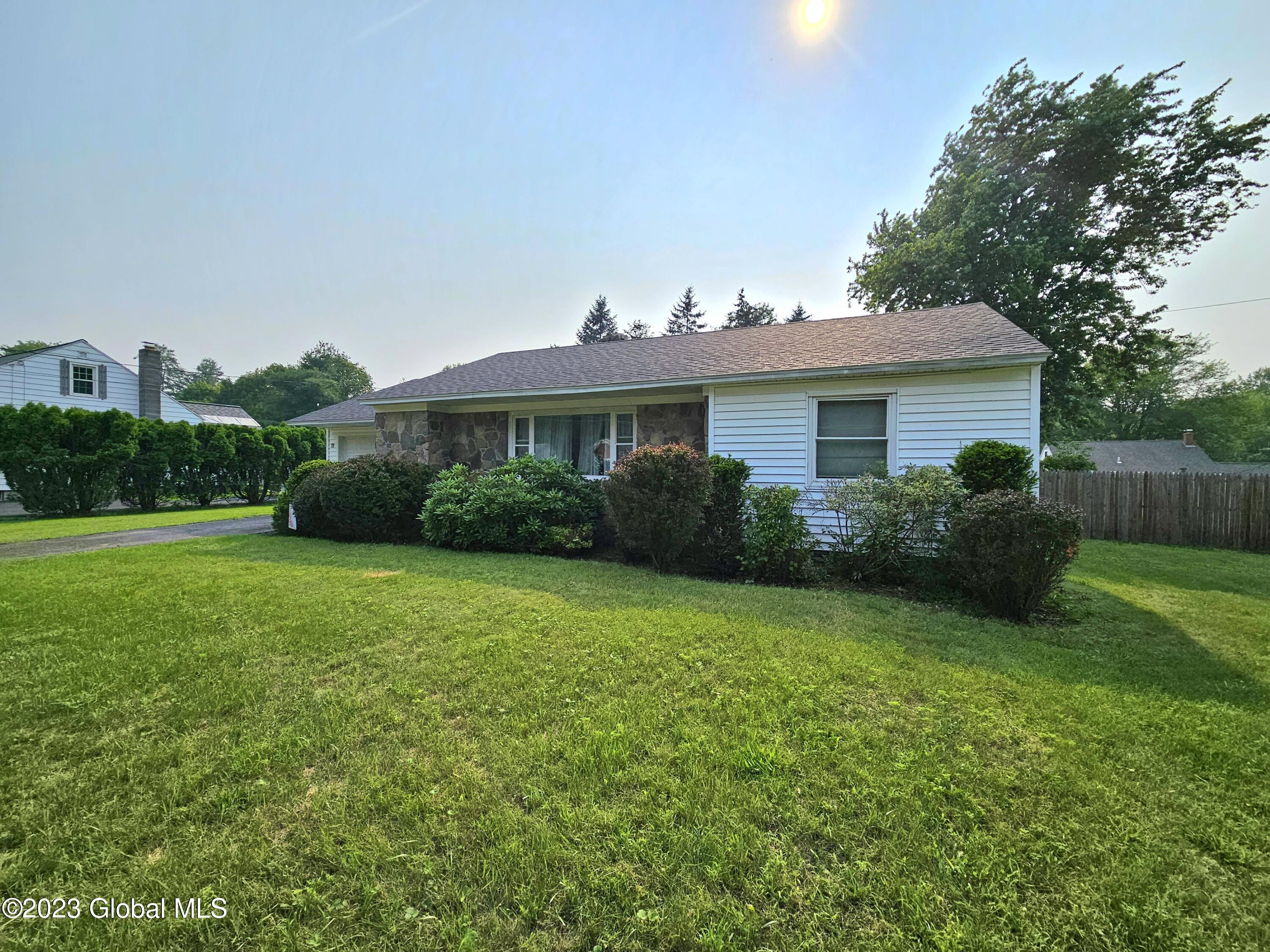 19 Sunset Road Averill Park, NY 12018 - Photo 4 of 40 20230717_164046